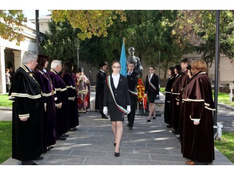 Стопанска академия чества патронния си празник с тържествена церемония и шествие  